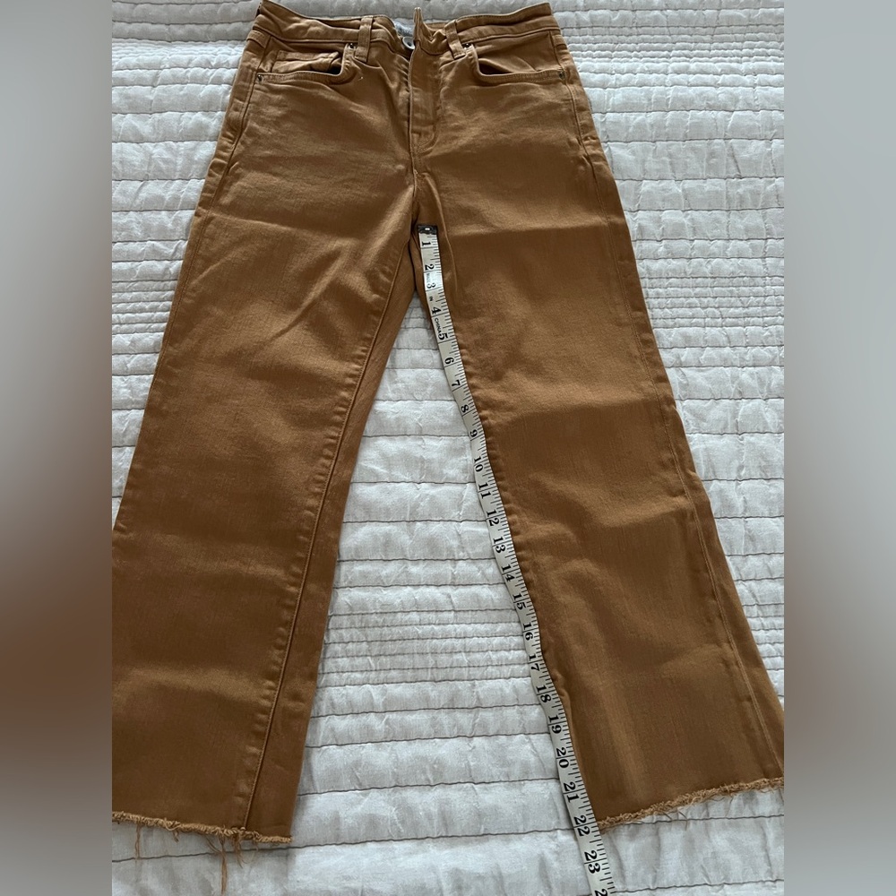 Chic Tan Cropped Women's Jeans